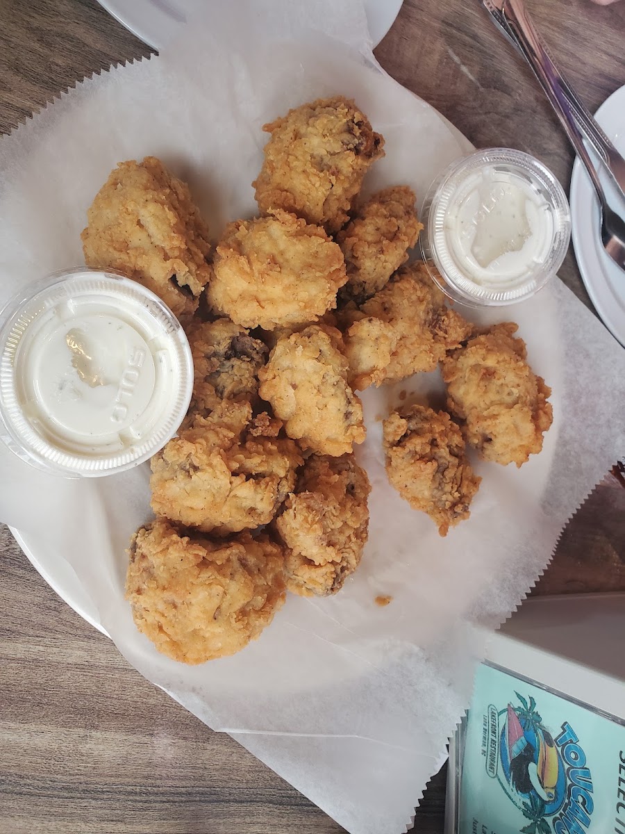 Toucan's Lakefront-8